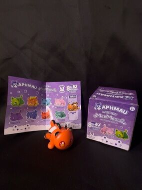 Aphmau MeeMeows Clownfish Cat Litter 4 Claire’s Exclusive Figure w/ Box